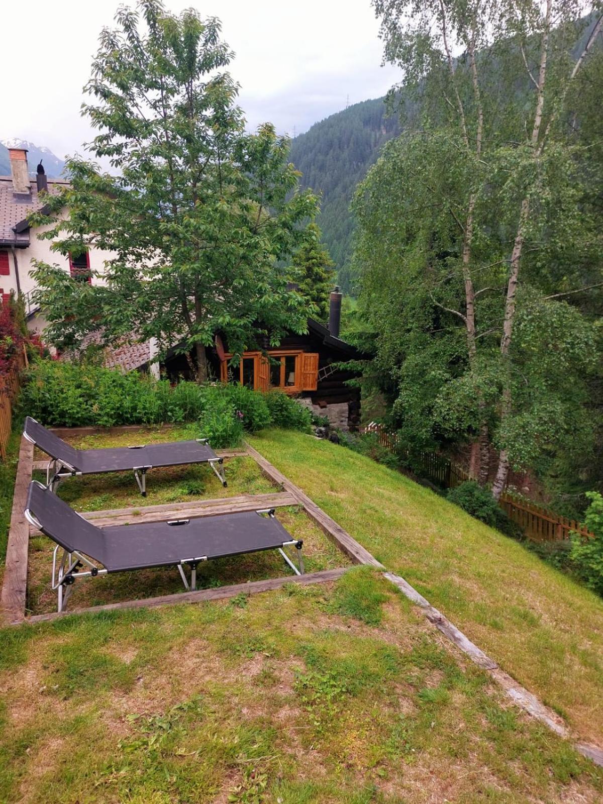 "Chalet Dei Fiori" Room & Apartment Bedretto Ngoại thất bức ảnh
